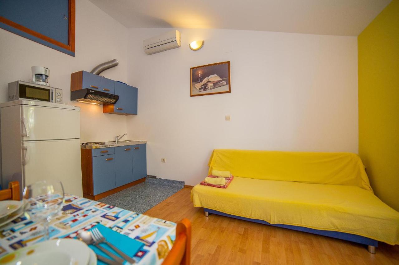 Apartments Emil Lokva Rogoznica Bagian luar foto